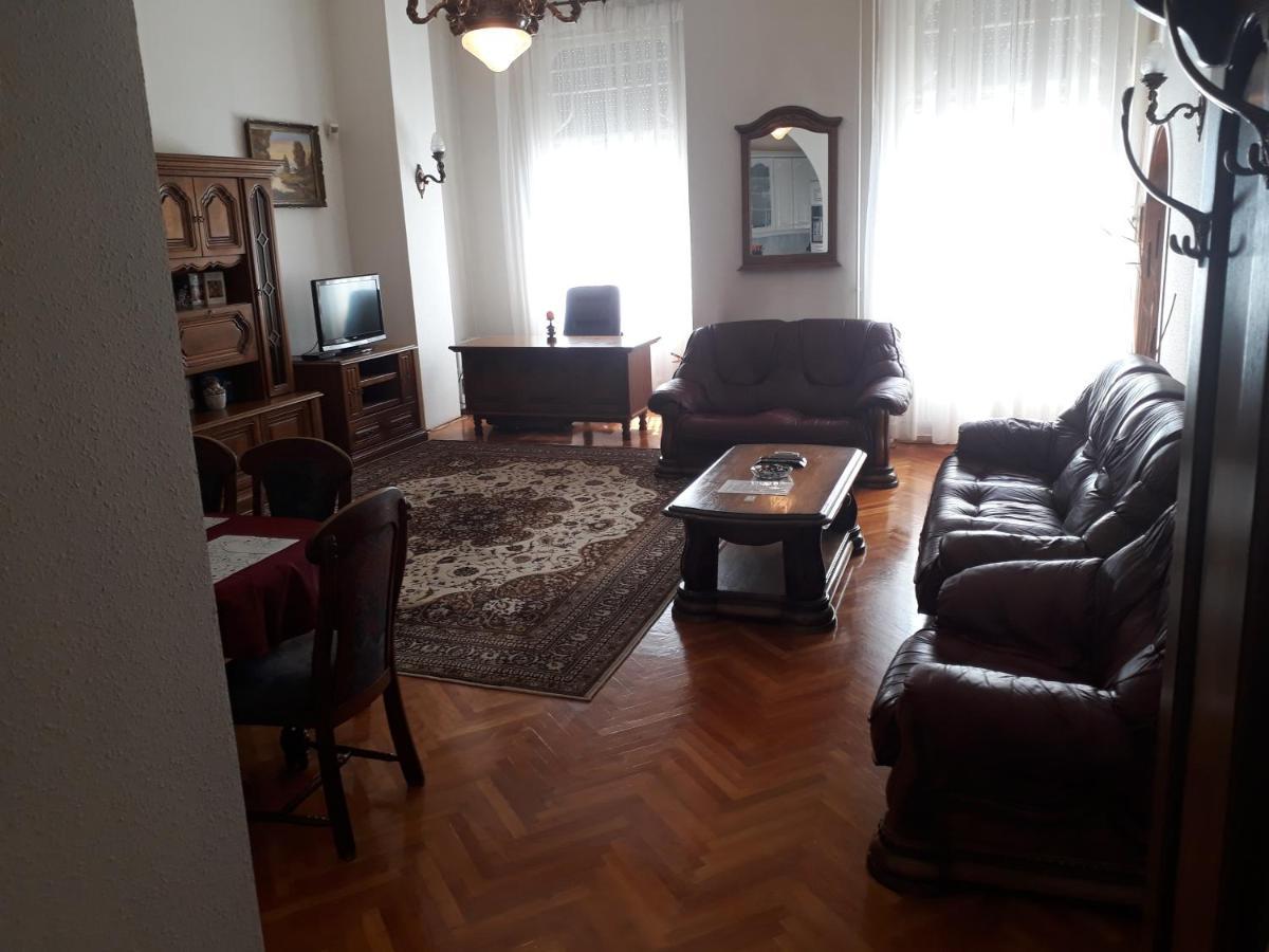 Piac Utcai Apartman 2 Ντέμπρετσεν Εξωτερικό φωτογραφία